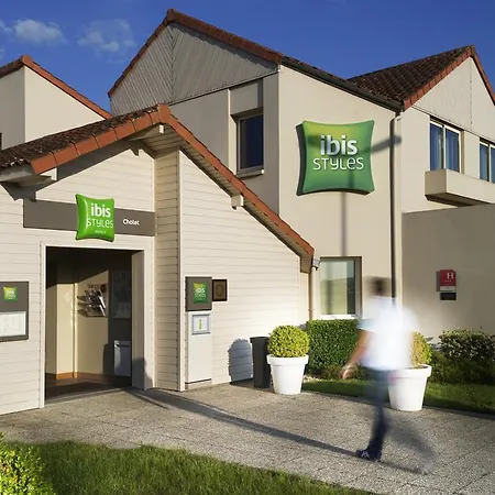 Ibis Styles ホテル ショレ